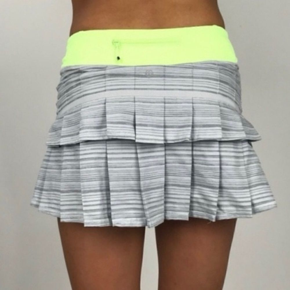 RARE Lululemon Pace Setter Skirt in Silver Spoon Space Dye Clear Mint